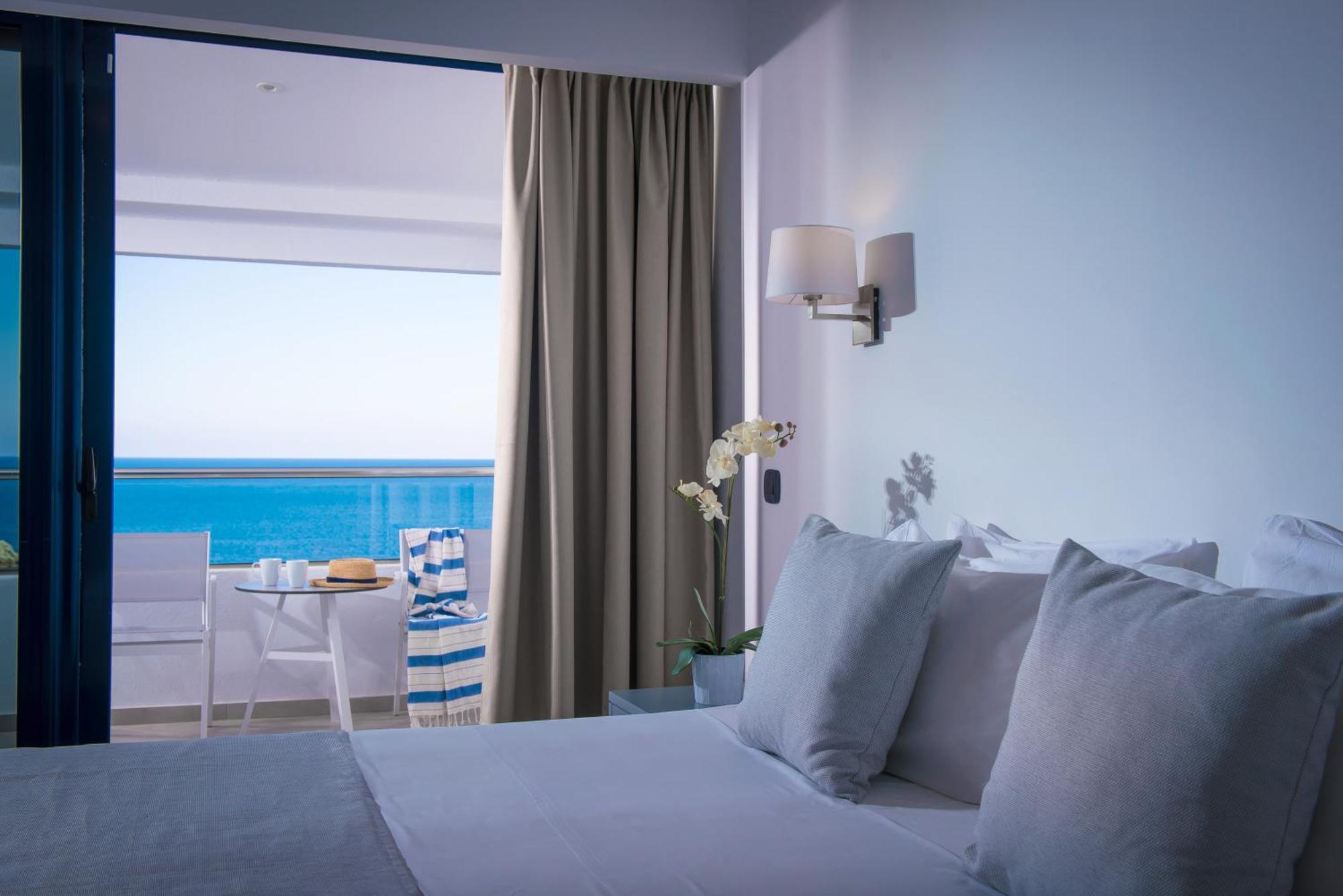 Peninsula Resort & Spa Agia Pelagia Exteriör bild
